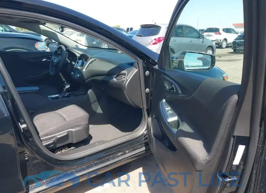 1G1ZD5ST2RF213292# 5