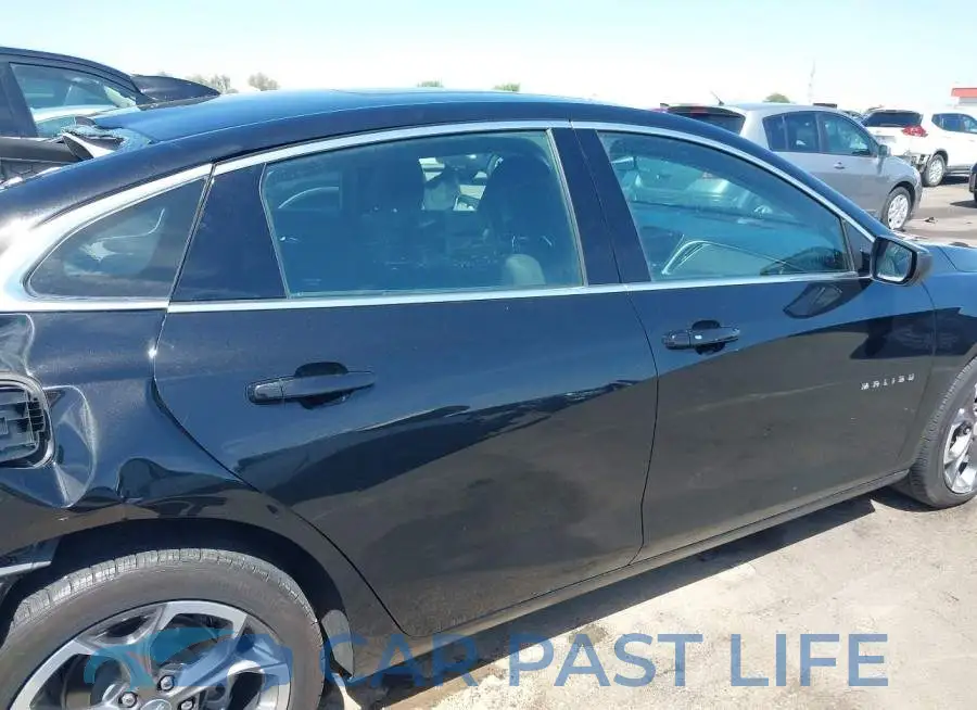 1G1ZD5ST2RF213292# 13