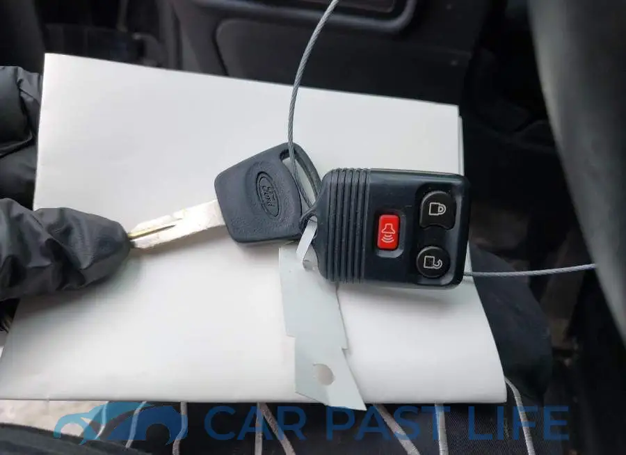 1FM5K8AB9MGA87324# 11