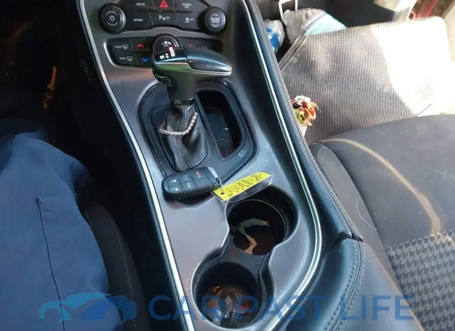 2C3CDZBT8NH122271# 11