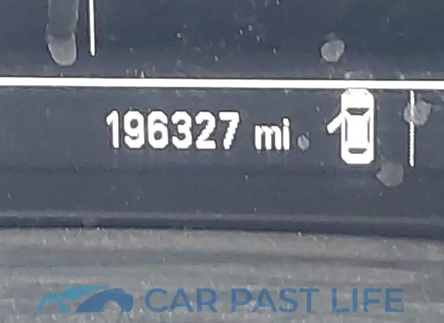 1G1ZB5ST4HF225867# 15