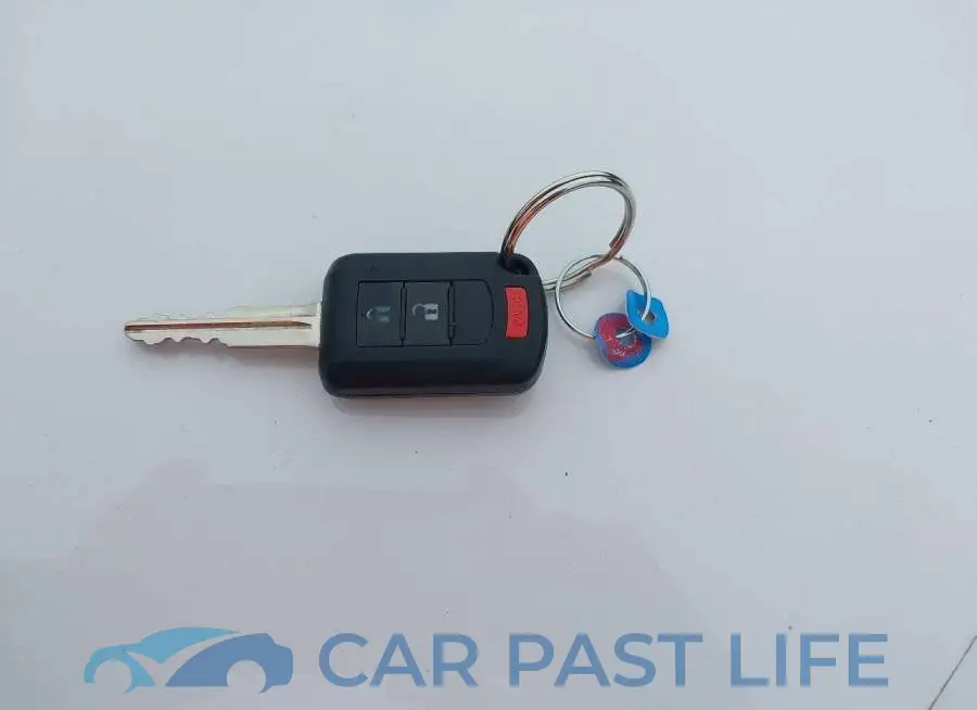 ML32AUHJ7MH009556# 11