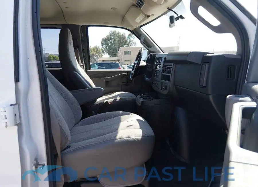1GAZGPFG4J1337629# 5