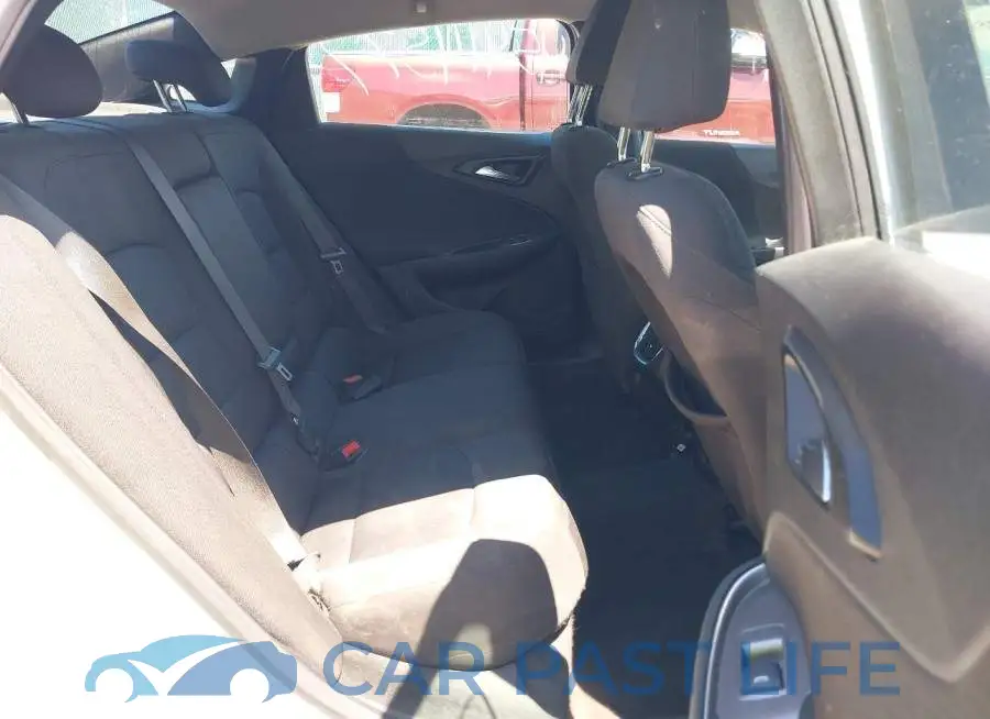 1G1ZD5ST9KF191040# 8