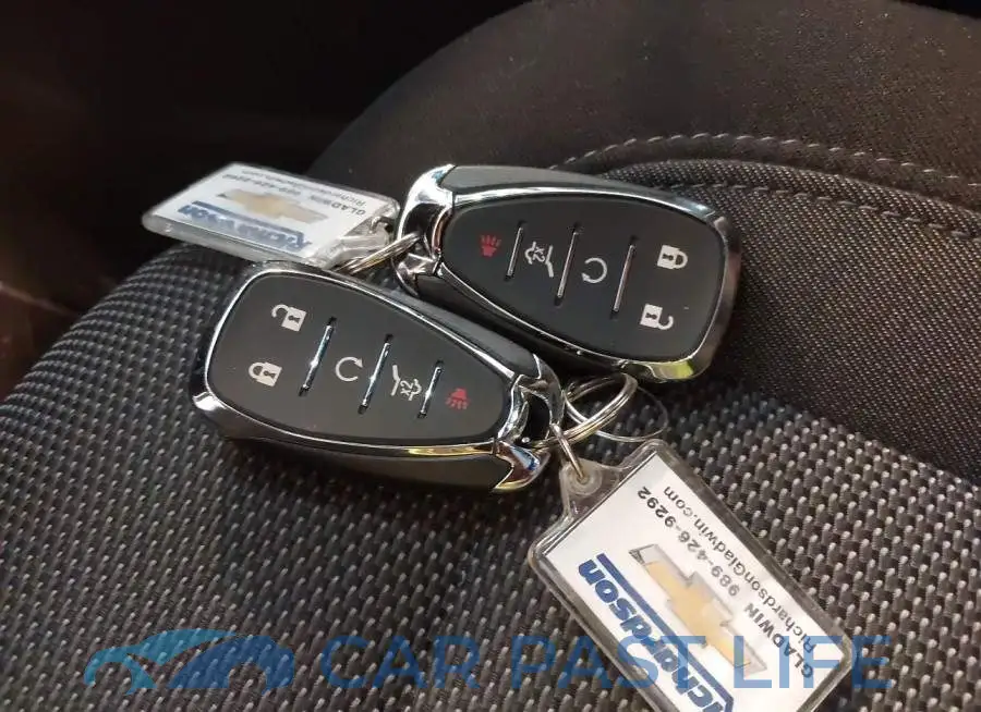 1GNEVGKW4PJ280101# 11