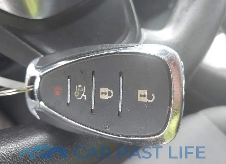 1G1ZB5ST5JF195302# 11
