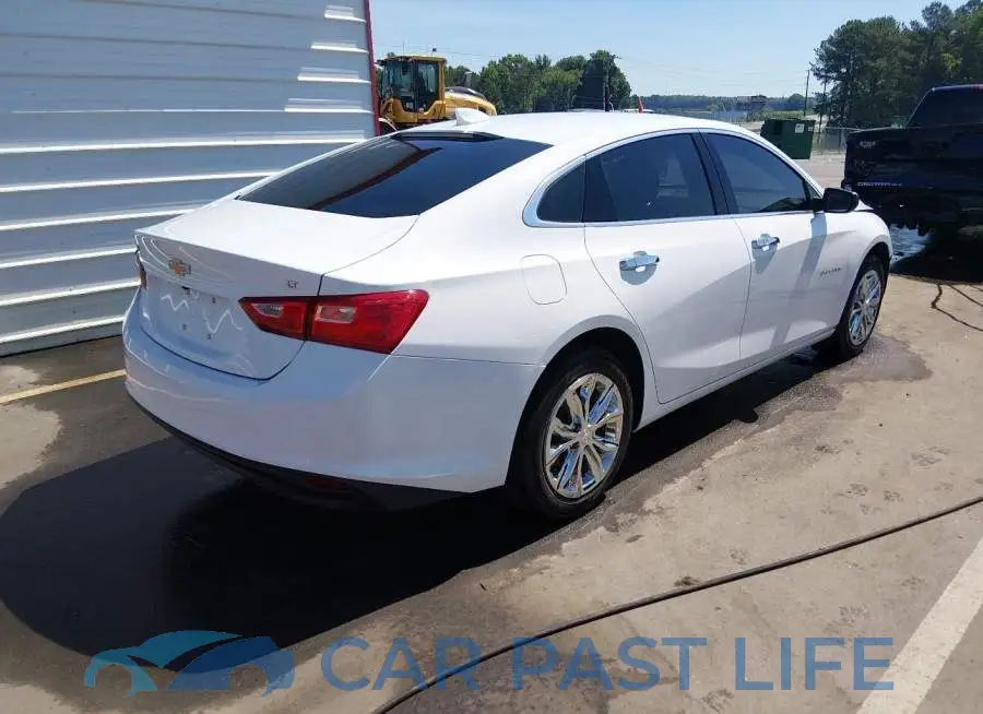 1G1ZD5ST0PF112717# 4