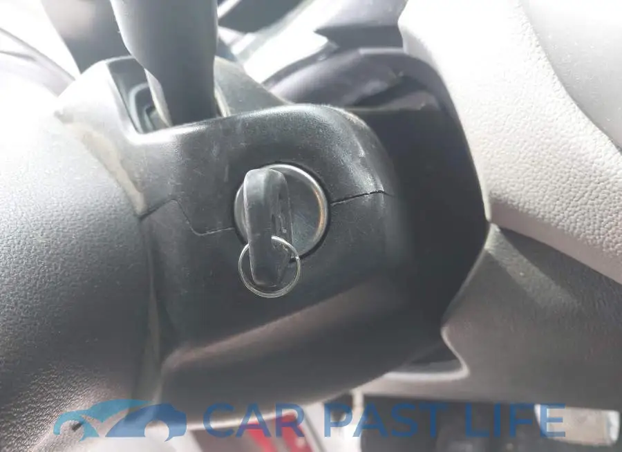 1GCGTBEN9J1112989# 11