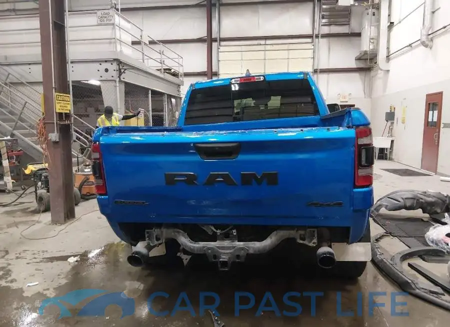 1C6SRFLM8NN156188# 17