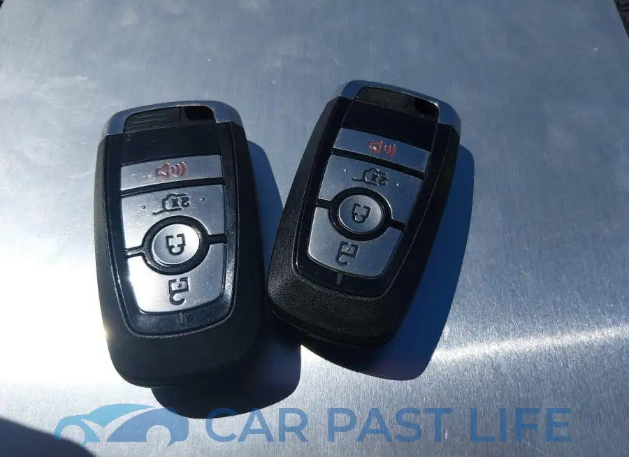 1FMCU0GN2PUA74196# 11