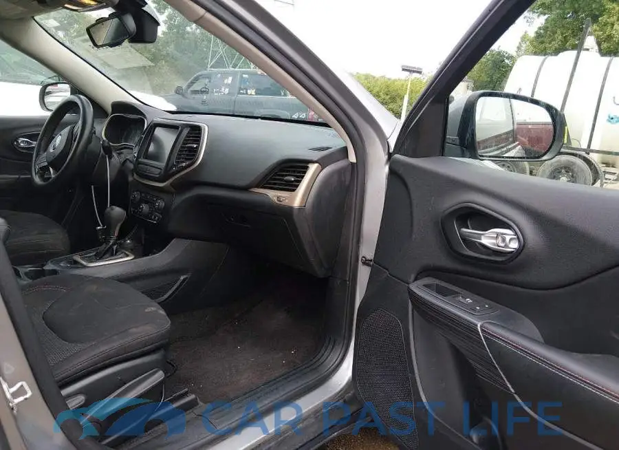 1C4PJMCB7GW277686# 5
