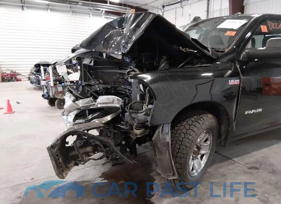 3C6UR5CJ6KG622164# 6