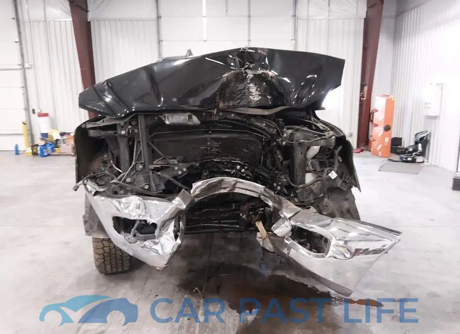 3C6UR5CJ6KG622164# 11
