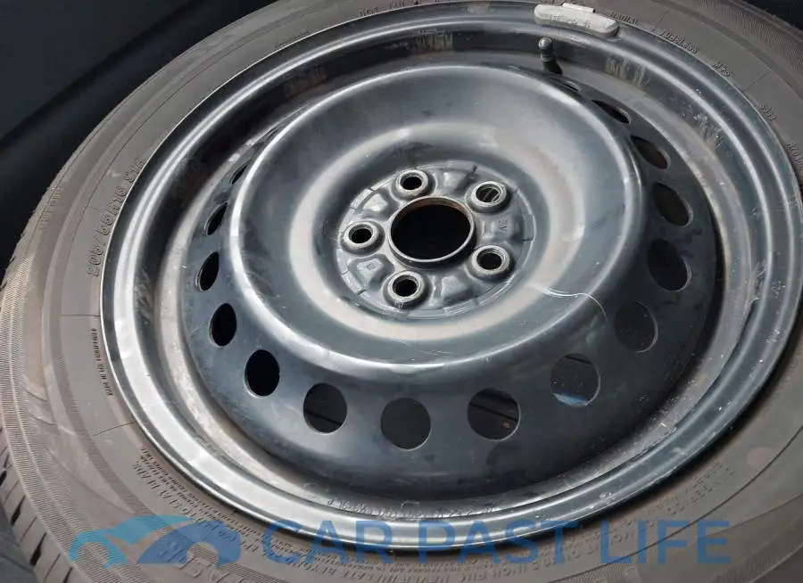4S3GTAA62M1713125# 12