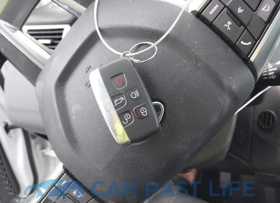 SALCR2RX3JH742029# 11