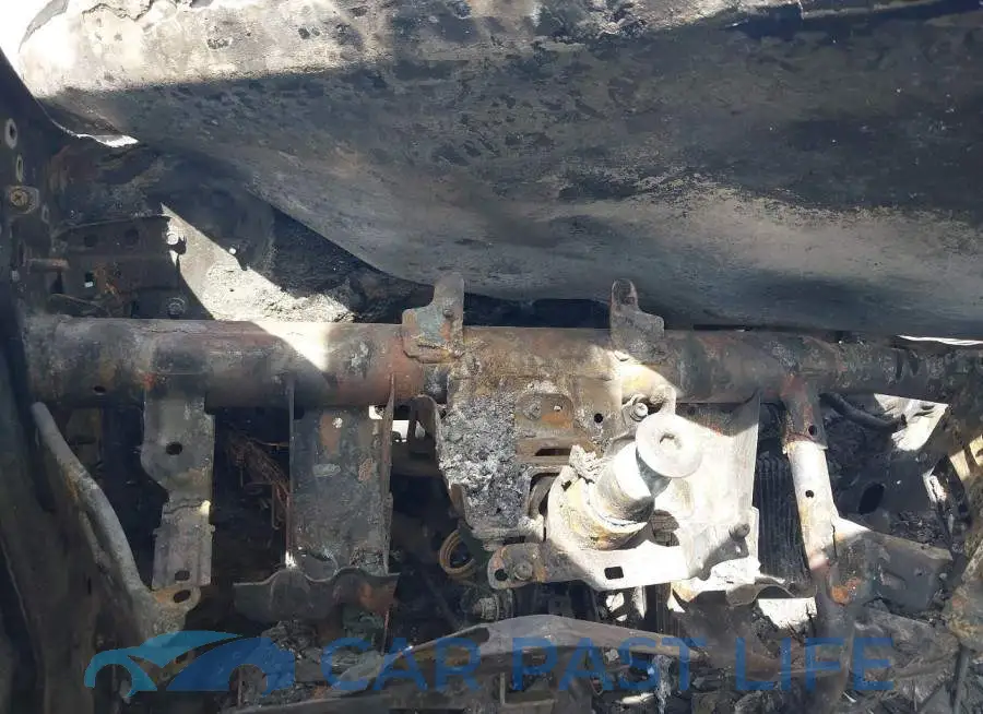 19UDE2F70GA011833# 7