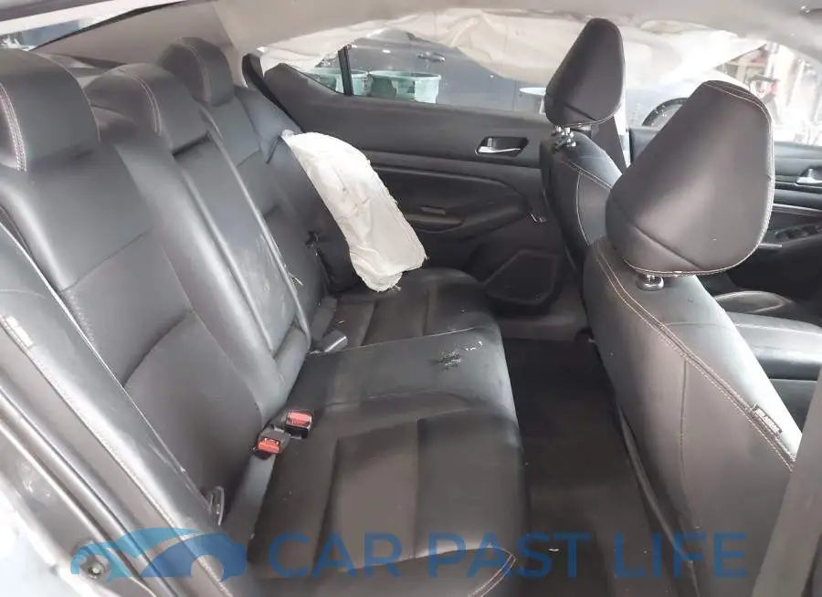 1N4BL4CV7LC200915# 8