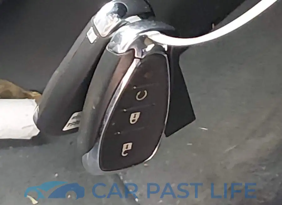 1G1FZ6S01L4123957# 11