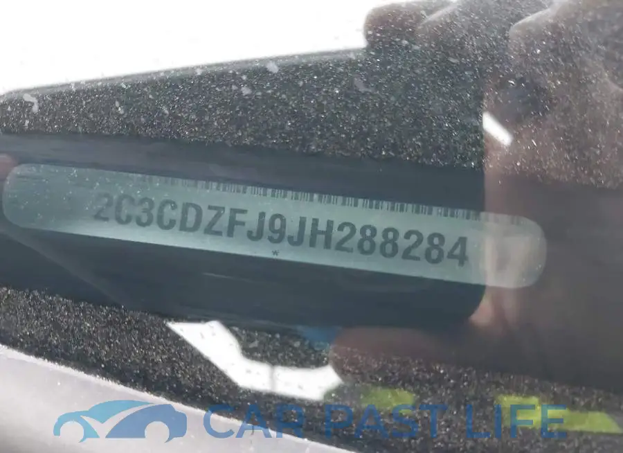 2C3CDZFJ9JH288284# 9