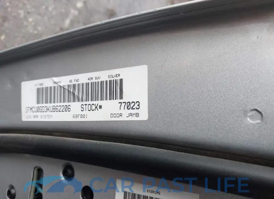 1FMCU0GD3KUB62206# 9