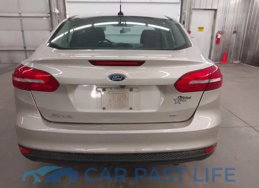 1FADP3F26JL328441# 17