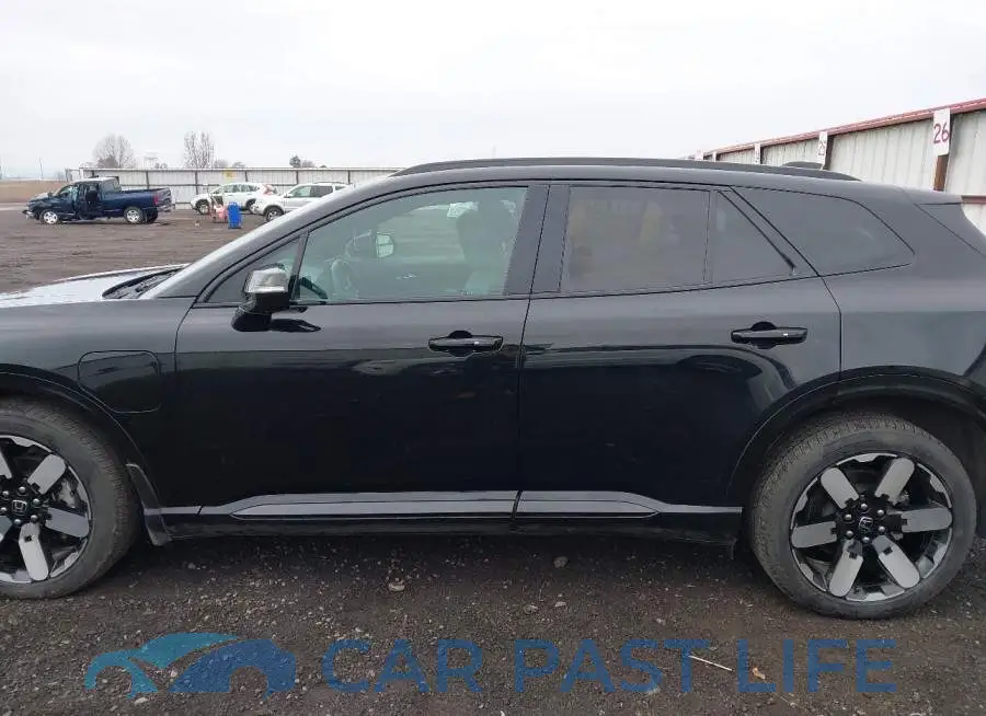 3GPKHZRJ2RS511988# 14