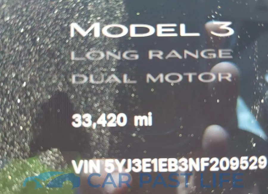 5YJ3E1EB3NF209529# 7