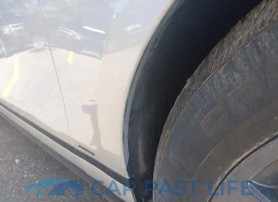 SALYL2RV2JA754638# 17