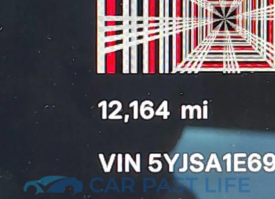 5YJSA1E69SF547832# 16