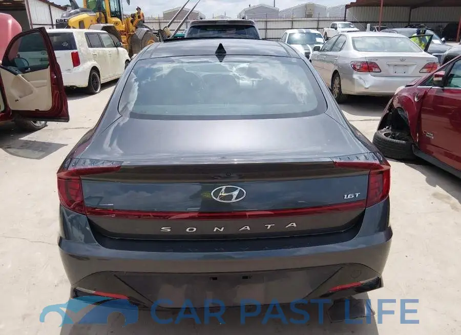 KMHL44J2XNA237598# 16