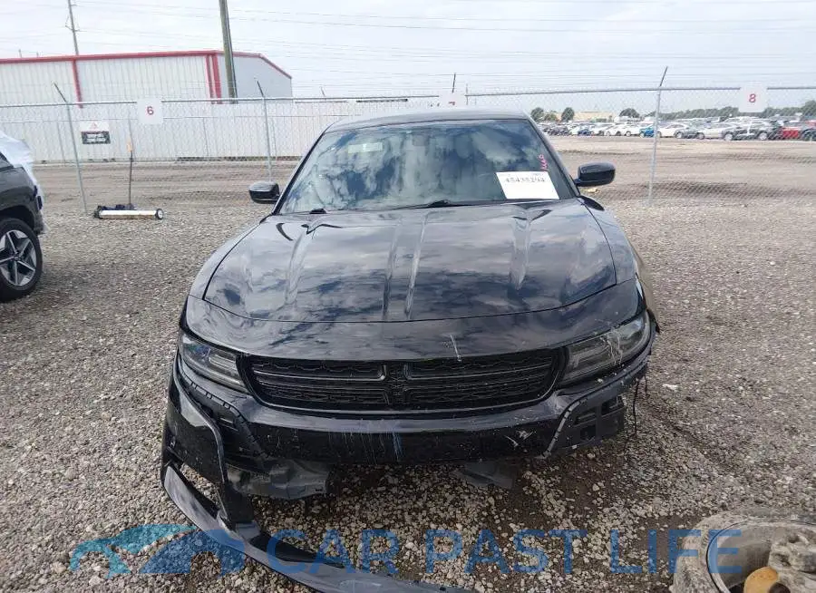2C3CDXCT8HH529319# 13