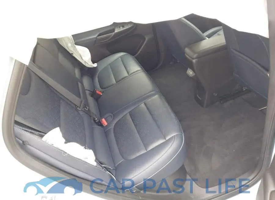 1G1FZ6S07N4109774# 8