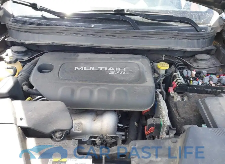 1C4PJLCB4HW534945# 10