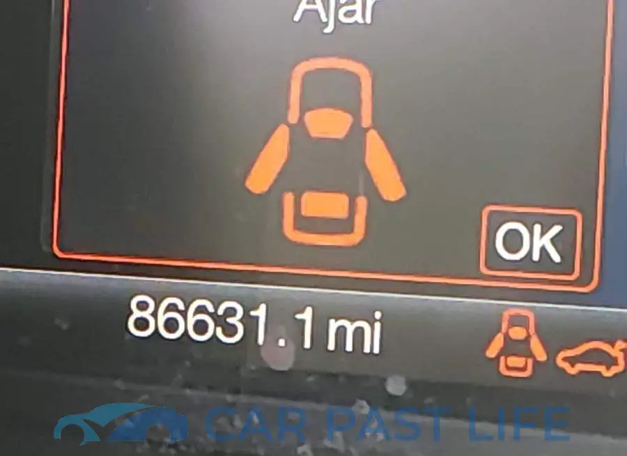 3FA6P0UU7JR122607# 16
