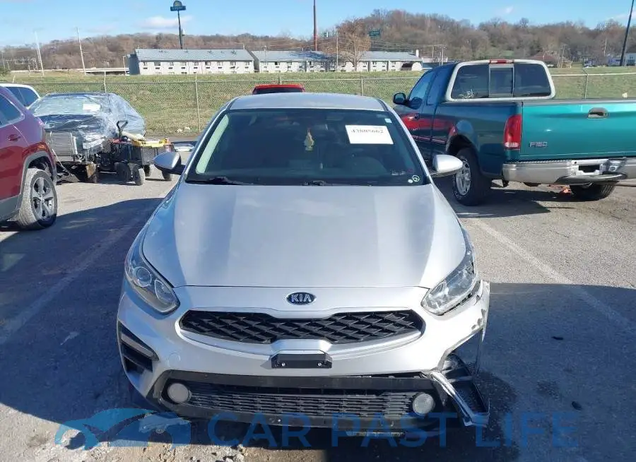 3KPF24AD4LE221528# 12