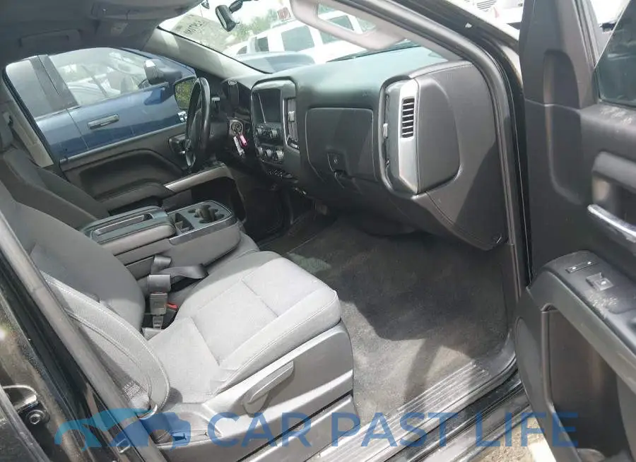 2GCVKREC2J1100453# 5