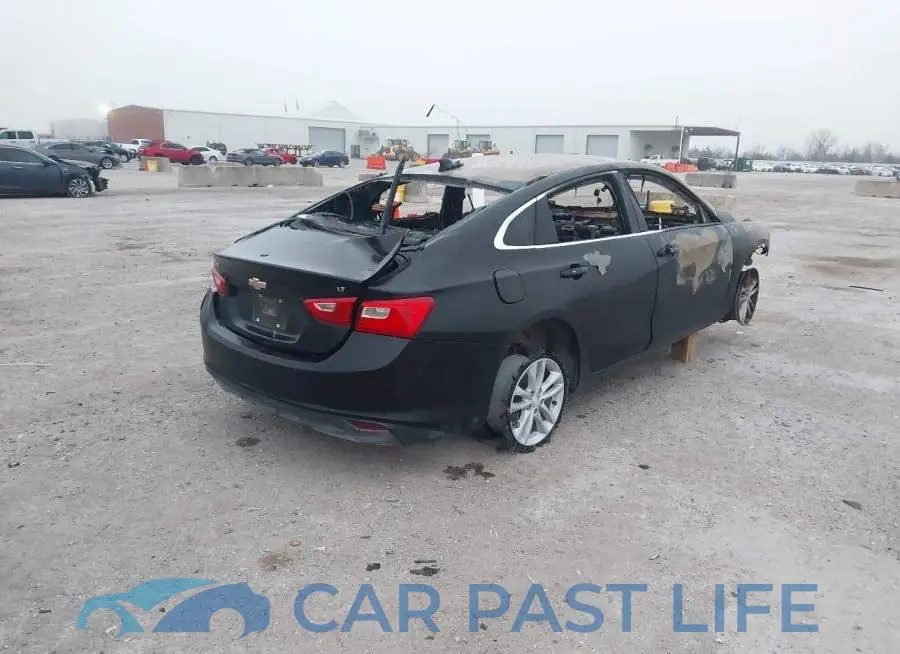 1G1ZD5ST3JF152569# 4
