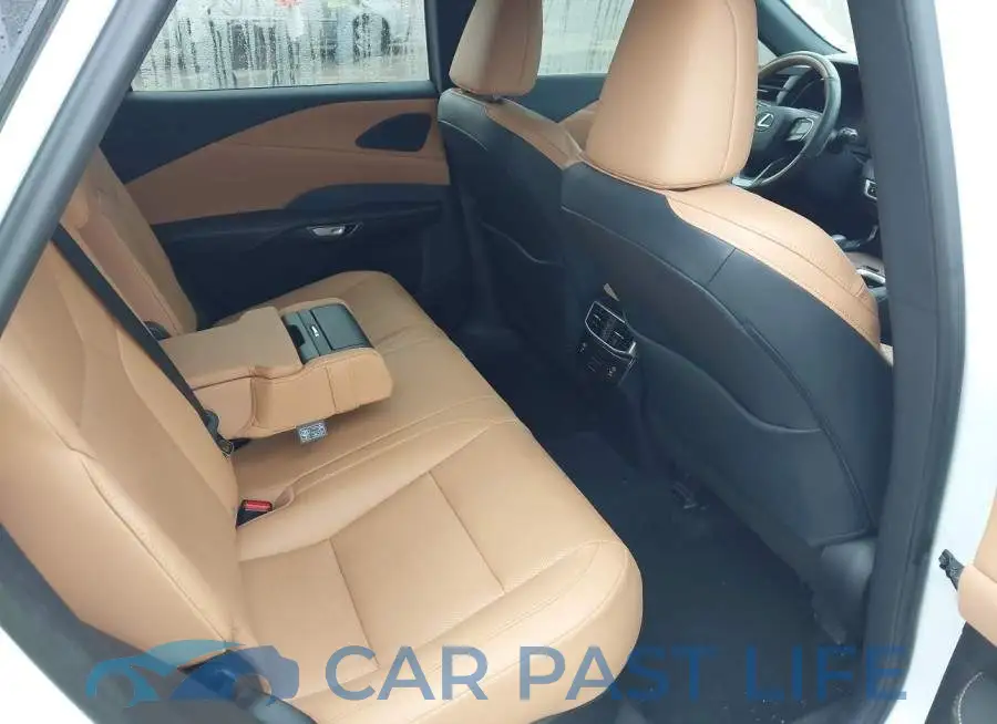 2T2BAMCA3RC044106# 8