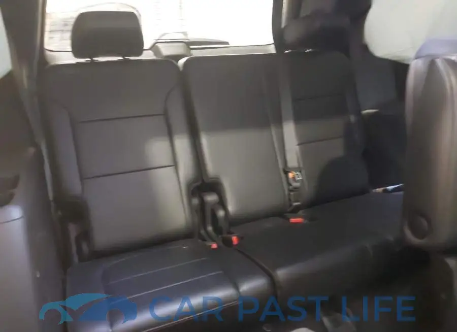 1GNEVJKW7JJ155503# 17