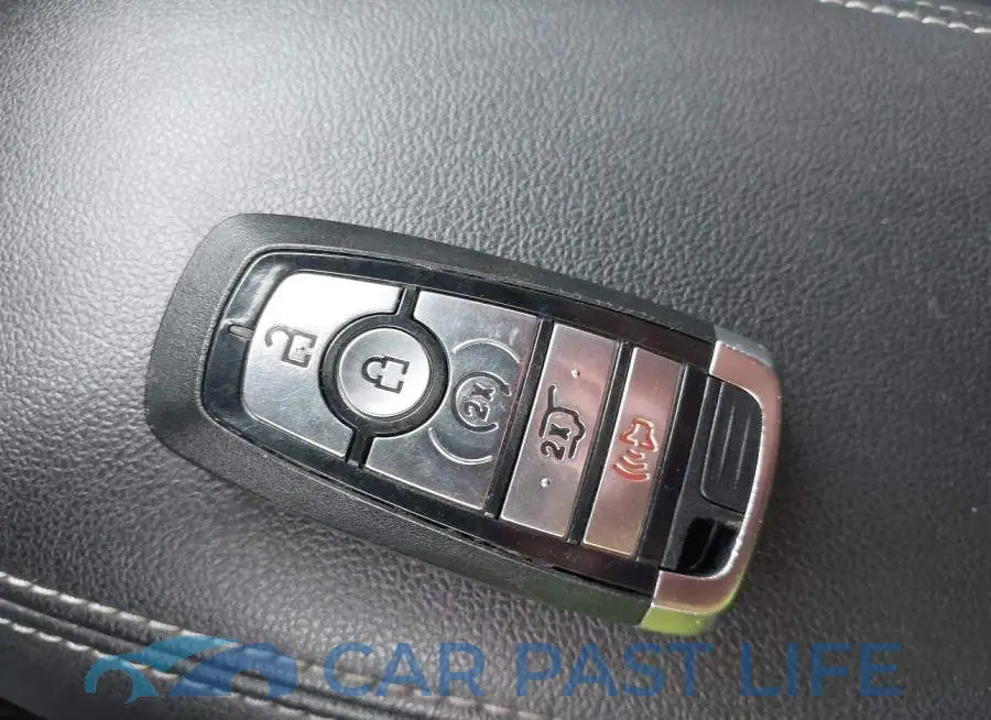 1FMCU9CZ9NUA87067# 11