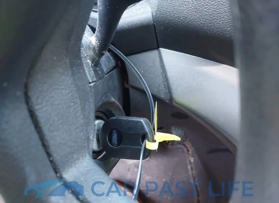 1FMCU9GX4GUB74547# 11