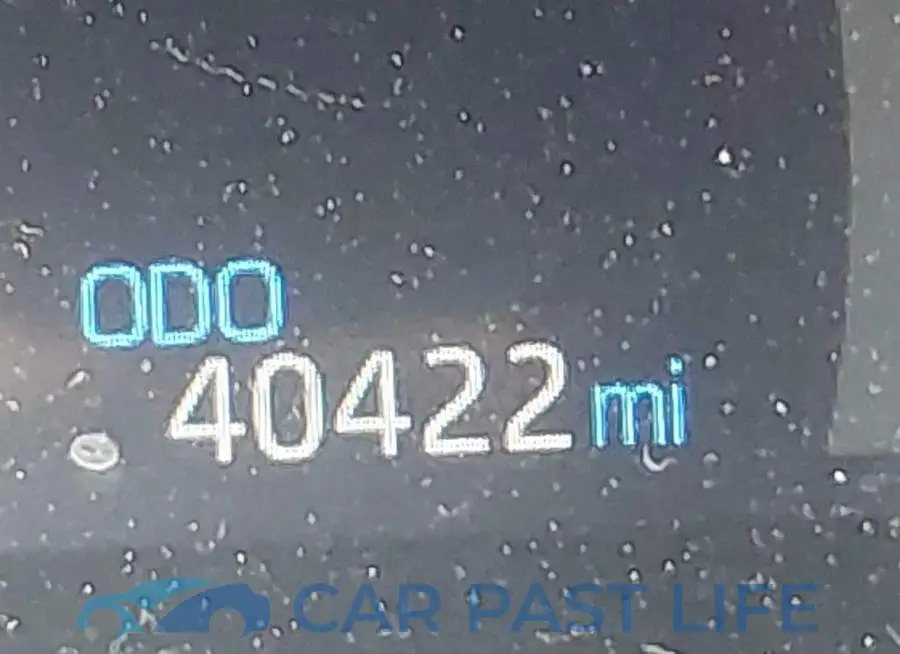 2T3C1RFV8RW302985# 16