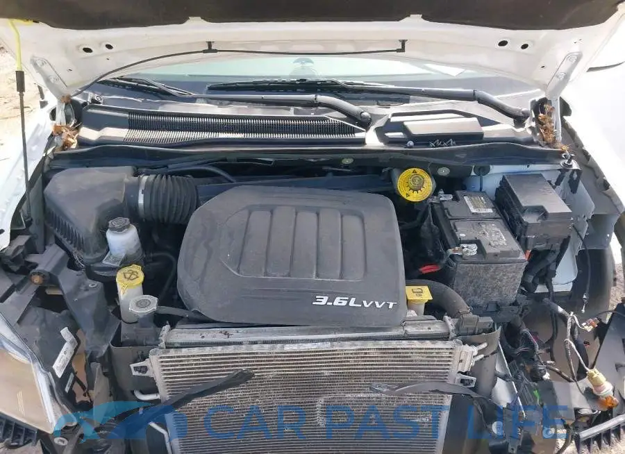 2C4RDGBG6JR215159# 10