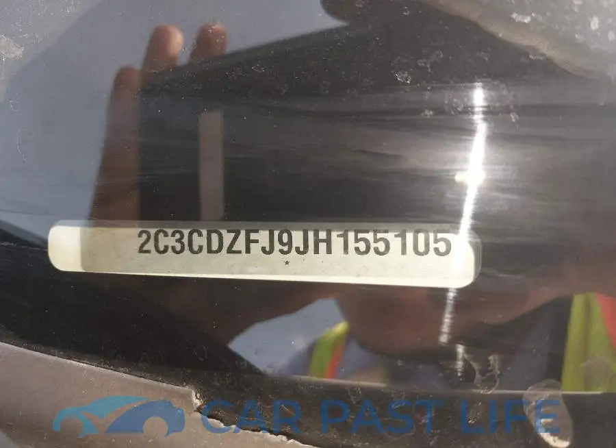 2C3CDZFJ9JH155105# 9