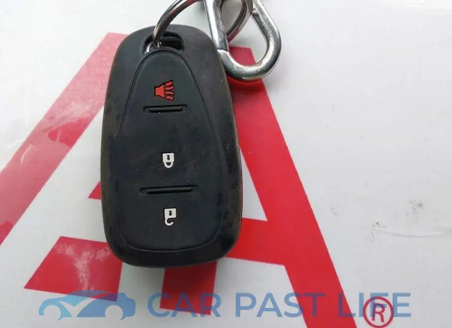 2GNAXKEV7K6152665# 11