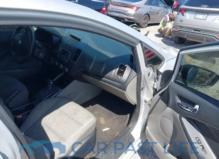 KNAFK4A67G5487223# 5