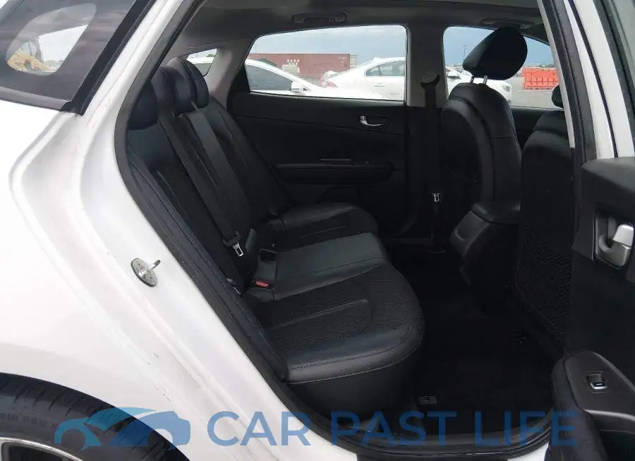 5XXGT4L38KG379009# 8