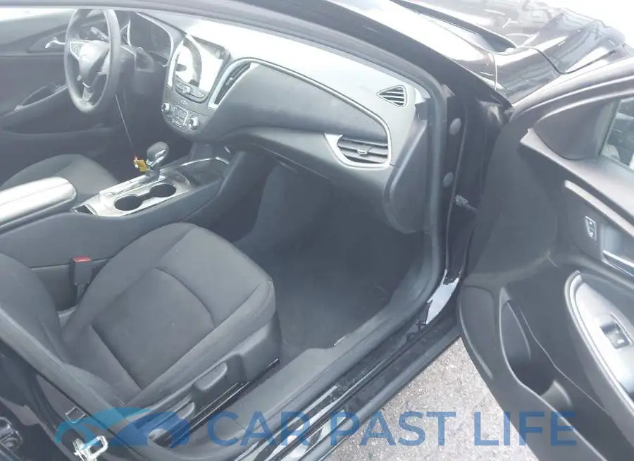 1G1ZD5STXPF168230# 5