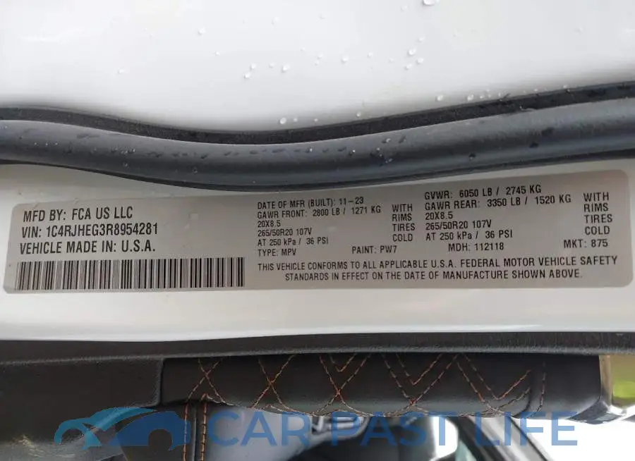 1C4RJHEG3R8954281# 9