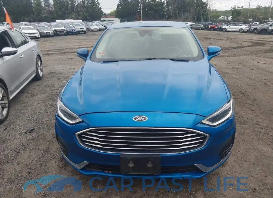 3FA6P0CD5KR260956# 12